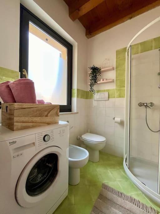 La Casa Di Nina - Appartamento 1 Валеджо-суль-Мінчо Екстер'єр фото